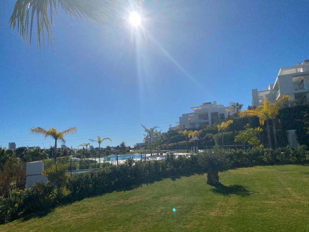 Palmsea Marbella-Estepona Buenas Noches Exterior photo